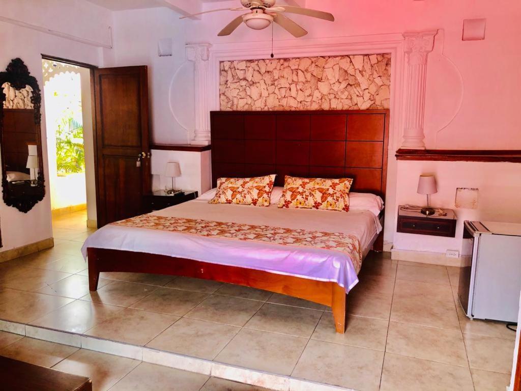 Antigua Calle Almudena Hotel Cartagena المظهر الخارجي الصورة